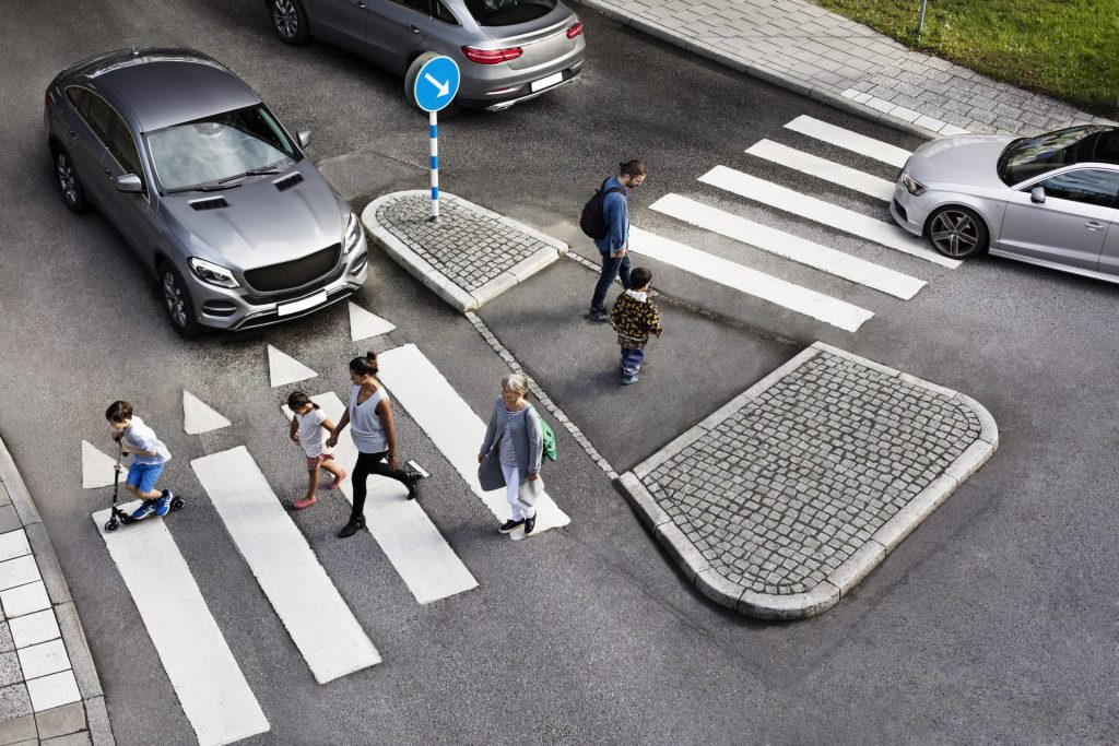 People-crossing_Zebra-with-cars